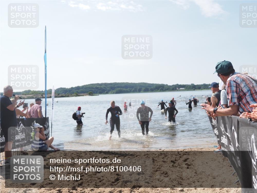 22.06.2025 - Viking Triathlon MichiJ http://msf.ph/oto/8100406 22.06.2025 10:44:49 Schwimmen 18, 168, 440, 446, 638, 653 meine-sportfotos.de