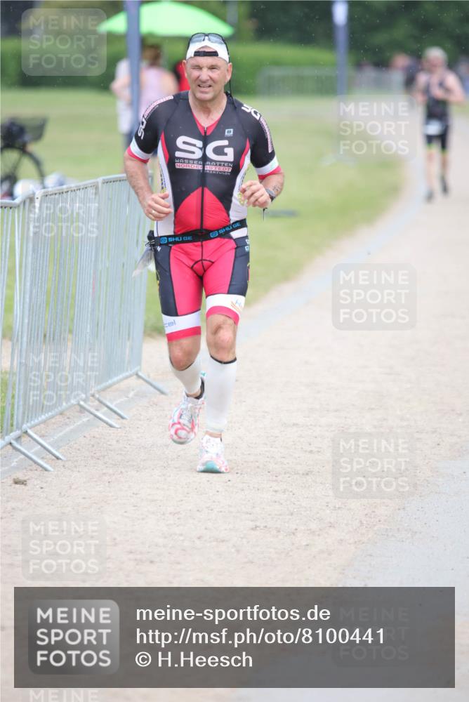 22.06.2025 - Viking Triathlon H.Heesch http://msf.ph/oto/8100441 22.06.2025 16:39:01 Laufen 140, 156 meine-sportfotos.de