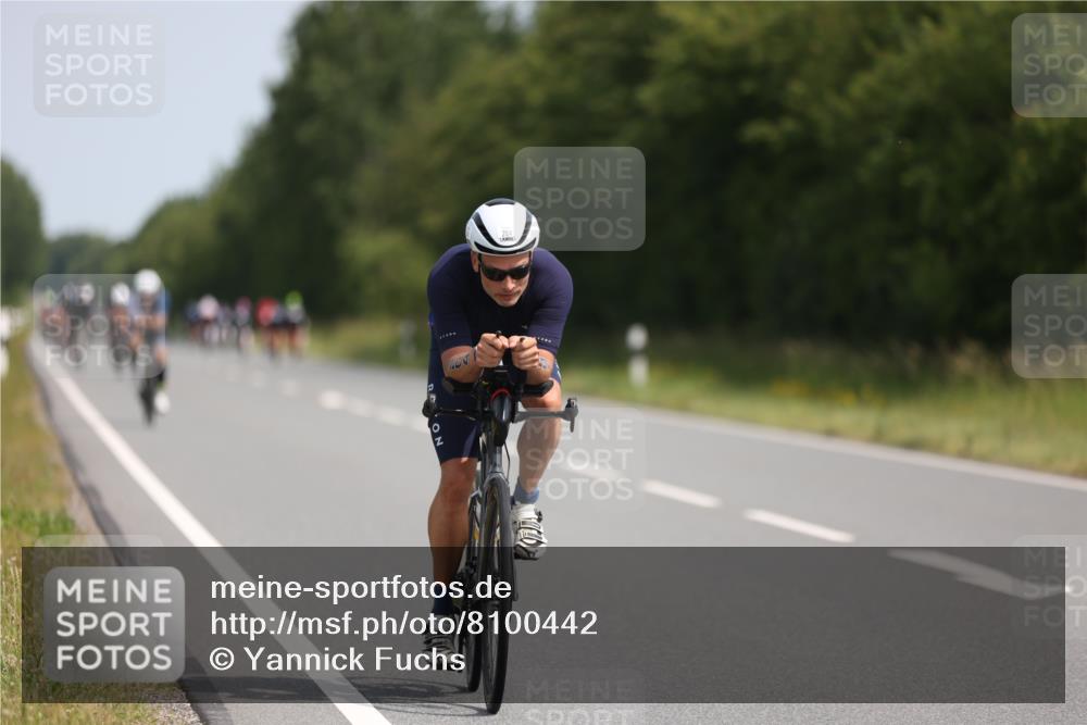 22.06.2025 - Viking Triathlon Yannick Fuchs http://msf.ph/oto/8100442 22.06.2025 11:24:50 Radfahren 107, 204, 548, 603 meine-sportfotos.de