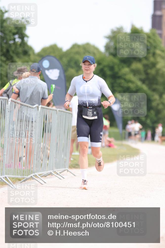 22.06.2025 - Viking Triathlon H.Heesch http://msf.ph/oto/8100451 22.06.2025 13:33:42 Laufen 115, 557 meine-sportfotos.de