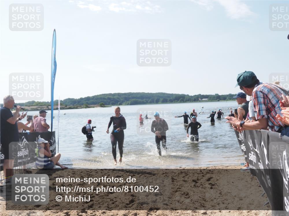 22.06.2025 - Viking Triathlon MichiJ http://msf.ph/oto/8100452 22.06.2025 10:44:49 Schwimmen 18, 168, 440, 446, 638, 653 meine-sportfotos.de
