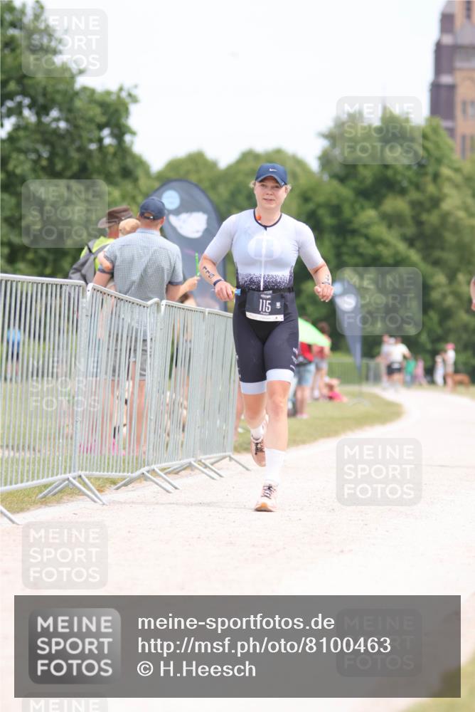 22.06.2025 - Viking Triathlon H.Heesch http://msf.ph/oto/8100463 22.06.2025 13:33:42 Laufen 115, 557 meine-sportfotos.de