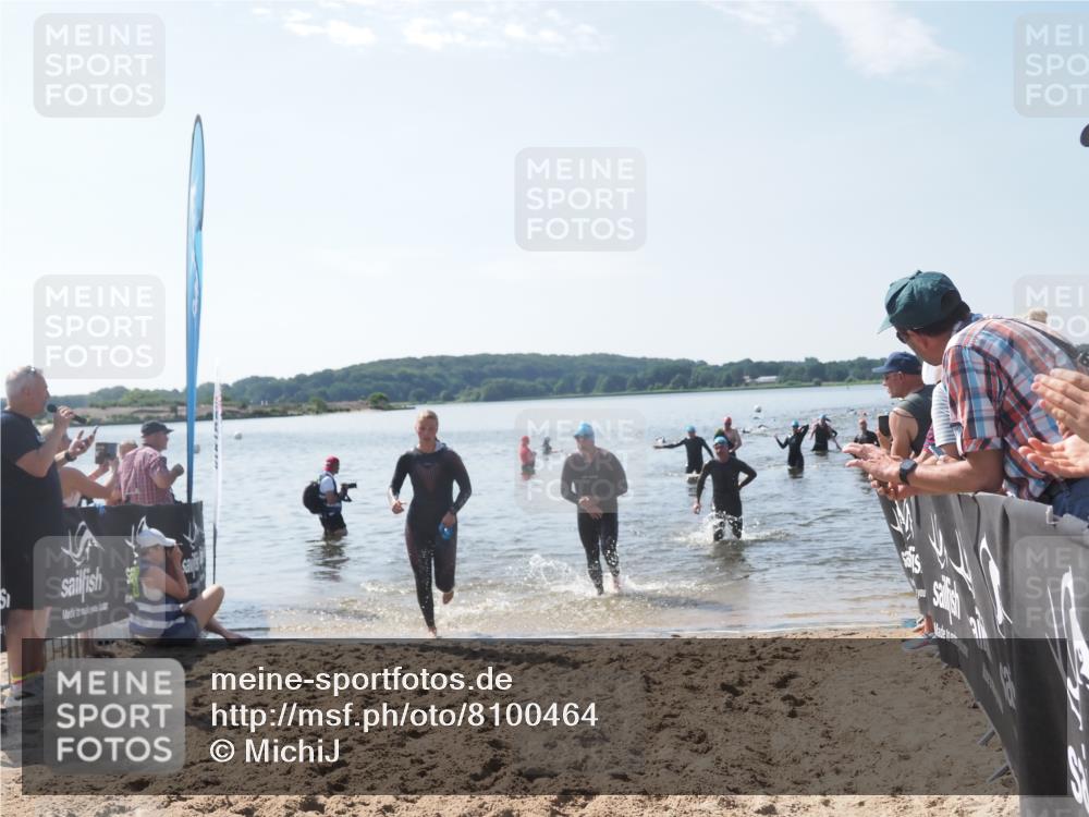 22.06.2025 - Viking Triathlon MichiJ http://msf.ph/oto/8100464 22.06.2025 10:44:49 Schwimmen 18, 168, 440, 446, 638, 653 meine-sportfotos.de