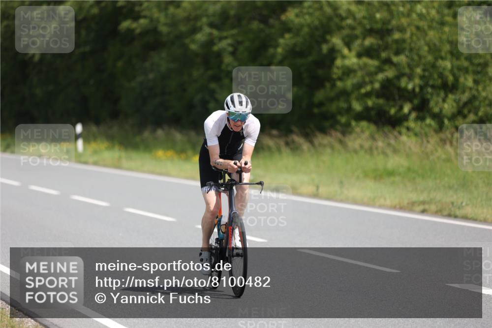 22.06.2025 - Viking Triathlon Yannick Fuchs http://msf.ph/oto/8100482 22.06.2025 12:03:48 Radfahren 60, 264, 629 meine-sportfotos.de