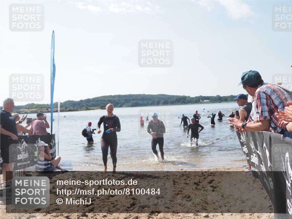 22.06.2025 - Viking Triathlon MichiJ http://msf.ph/oto/8100484 22.06.2025 10:44:50 Schwimmen 18, 168, 440, 446, 638, 653 meine-sportfotos.de