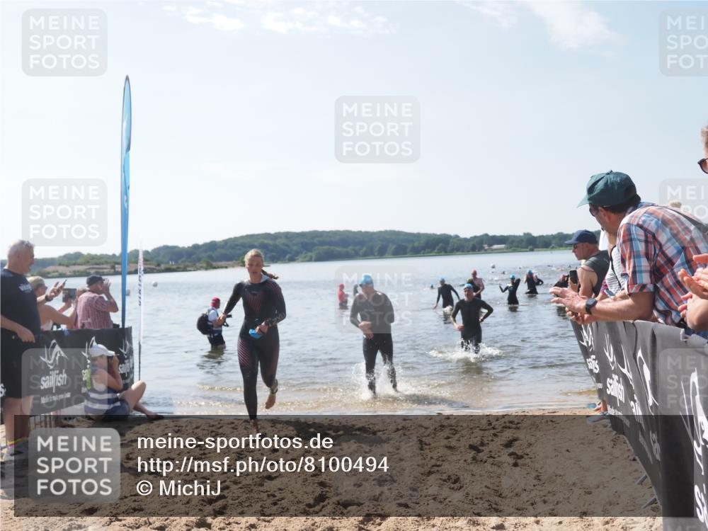 22.06.2025 - Viking Triathlon MichiJ http://msf.ph/oto/8100494 22.06.2025 10:44:50 Schwimmen 18, 168, 440, 446, 638, 653 meine-sportfotos.de