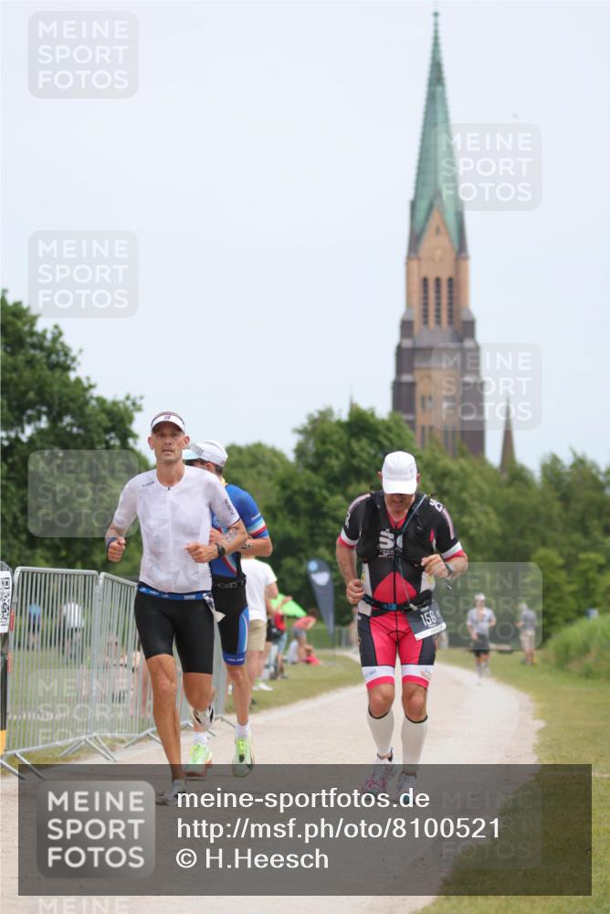 22.06.2025 - Viking Triathlon H.Heesch http://msf.ph/oto/8100521 22.06.2025 13:33:57 Laufen 28, 156, 482, 555 meine-sportfotos.de