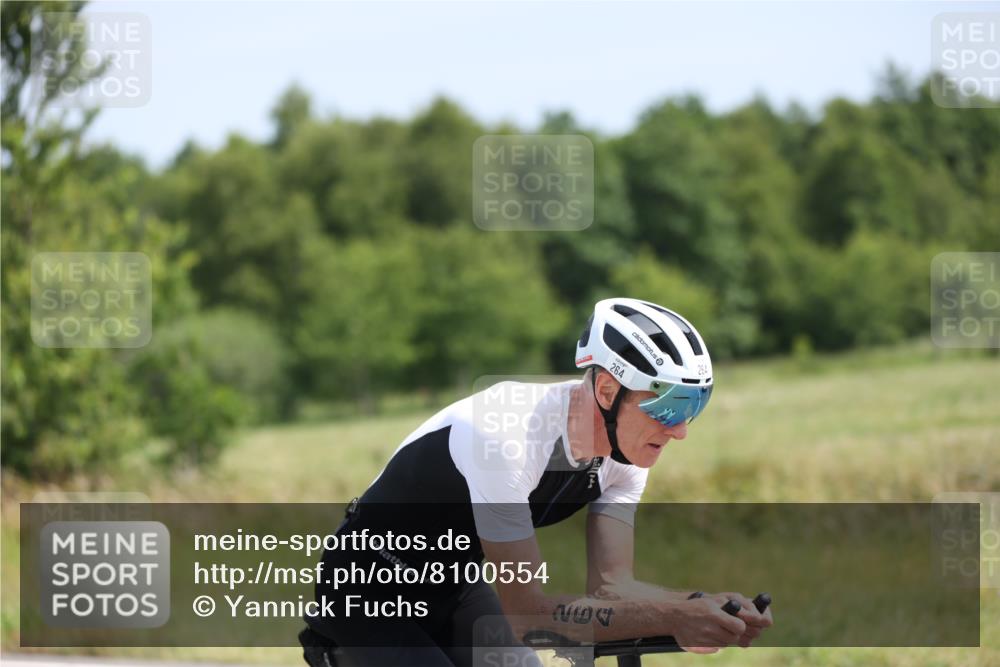 22.06.2025 - Viking Triathlon Yannick Fuchs http://msf.ph/oto/8100554 22.06.2025 12:03:50 Radfahren 60, 264 meine-sportfotos.de