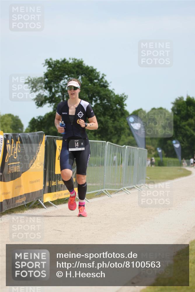 22.06.2025 - Viking Triathlon H.Heesch http://msf.ph/oto/8100563 22.06.2025 12:52:50 Laufen 14, 662 meine-sportfotos.de