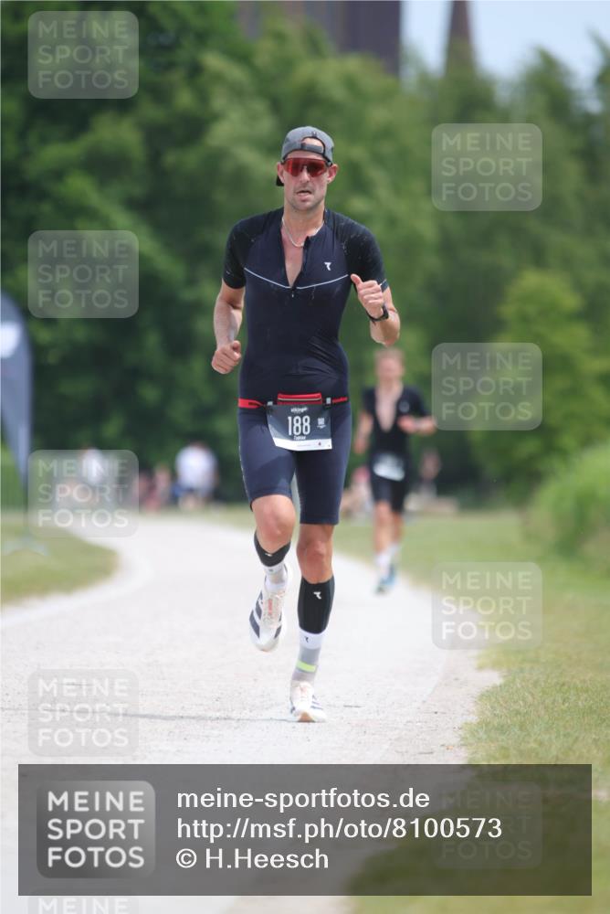 22.06.2025 - Viking Triathlon H.Heesch http://msf.ph/oto/8100573 22.06.2025 12:53:04 Laufen 188 meine-sportfotos.de