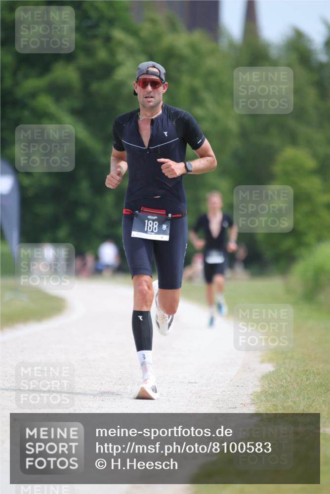 22.06.2025 - Viking Triathlon H.Heesch http://msf.ph/oto/8100583 22.06.2025 12:53:04 Laufen 188 meine-sportfotos.de