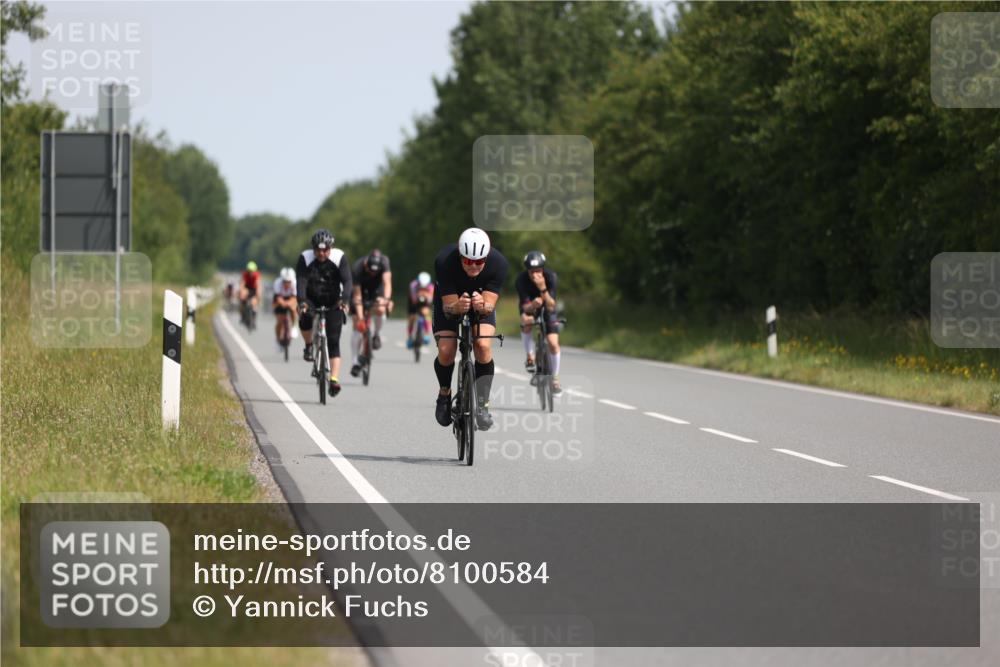 22.06.2025 - Viking Triathlon Yannick Fuchs http://msf.ph/oto/8100584 22.06.2025 11:24:58 Radfahren 77, 85, 114, 215, 306, 548, 603, 626 meine-sportfotos.de