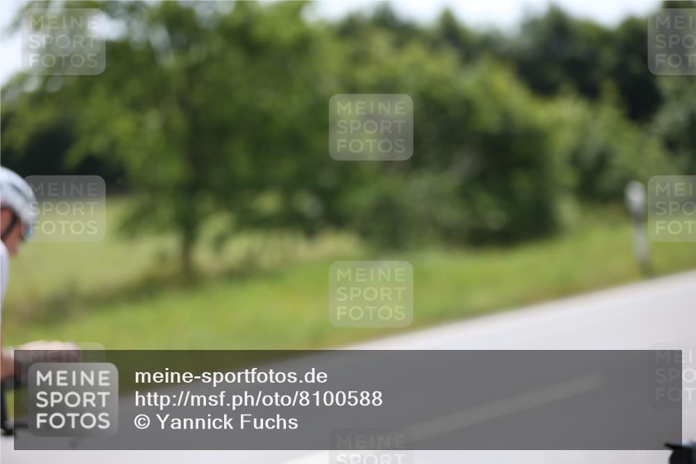22.06.2025 - Viking Triathlon Yannick Fuchs http://msf.ph/oto/8100588 22.06.2025 12:03:51 Radfahren 60, 264 meine-sportfotos.de