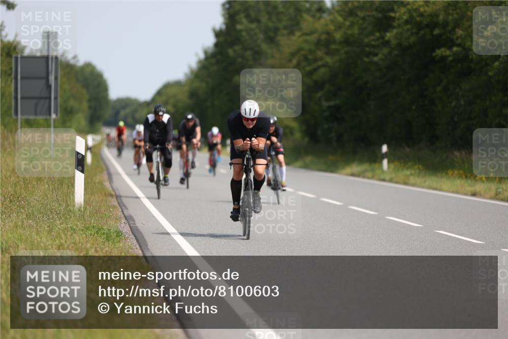 22.06.2025 - Viking Triathlon Yannick Fuchs http://msf.ph/oto/8100603 22.06.2025 11:24:58 Radfahren 77, 85, 114, 215, 306, 548, 603, 626 meine-sportfotos.de
