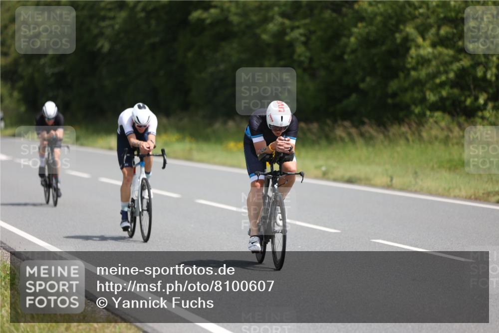 22.06.2025 - Viking Triathlon Yannick Fuchs http://msf.ph/oto/8100607 22.06.2025 12:04:06 Radfahren 38, 42, 142, 149, 333, 351, 378, 517 meine-sportfotos.de