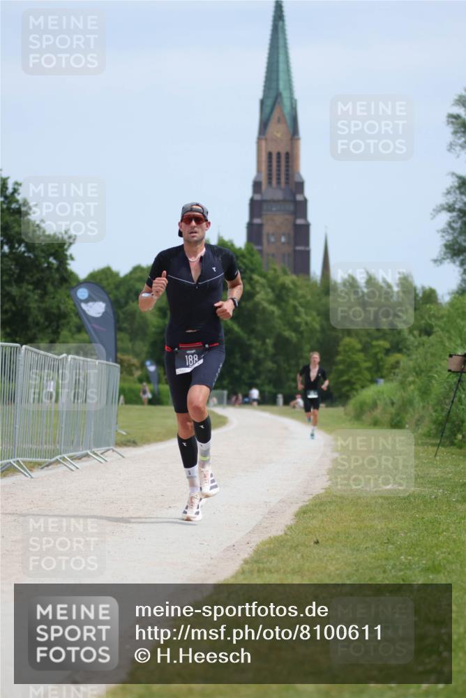 22.06.2025 - Viking Triathlon H.Heesch http://msf.ph/oto/8100611 22.06.2025 12:53:07 Laufen 188, 189 meine-sportfotos.de