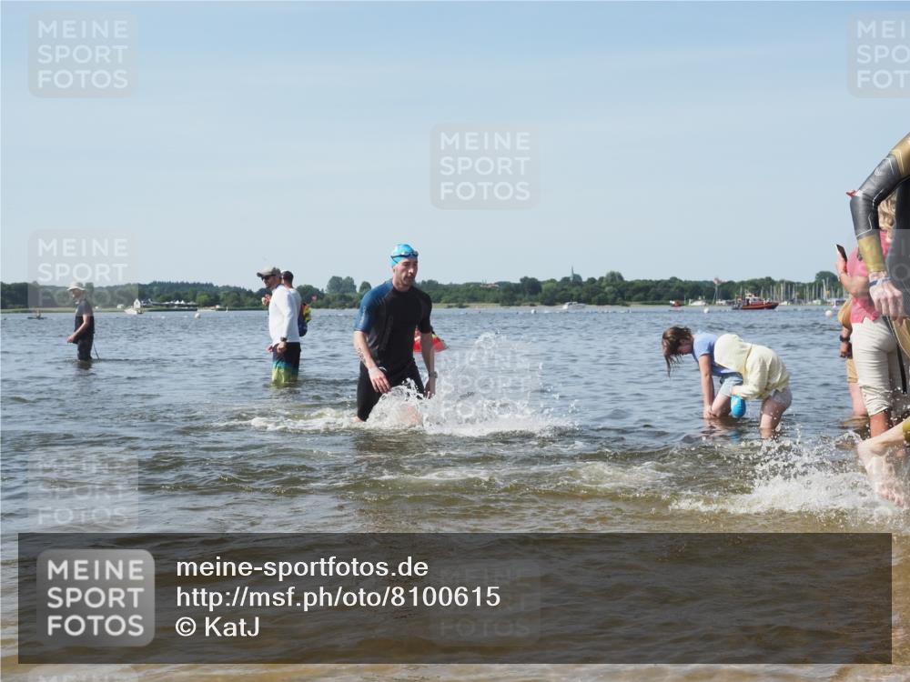 22.06.2025 - Viking Triathlon KatJ http://msf.ph/oto/8100615 22.06.2025 10:33:12 Schwimmen 28, 91, 387, 399, 608 meine-sportfotos.de