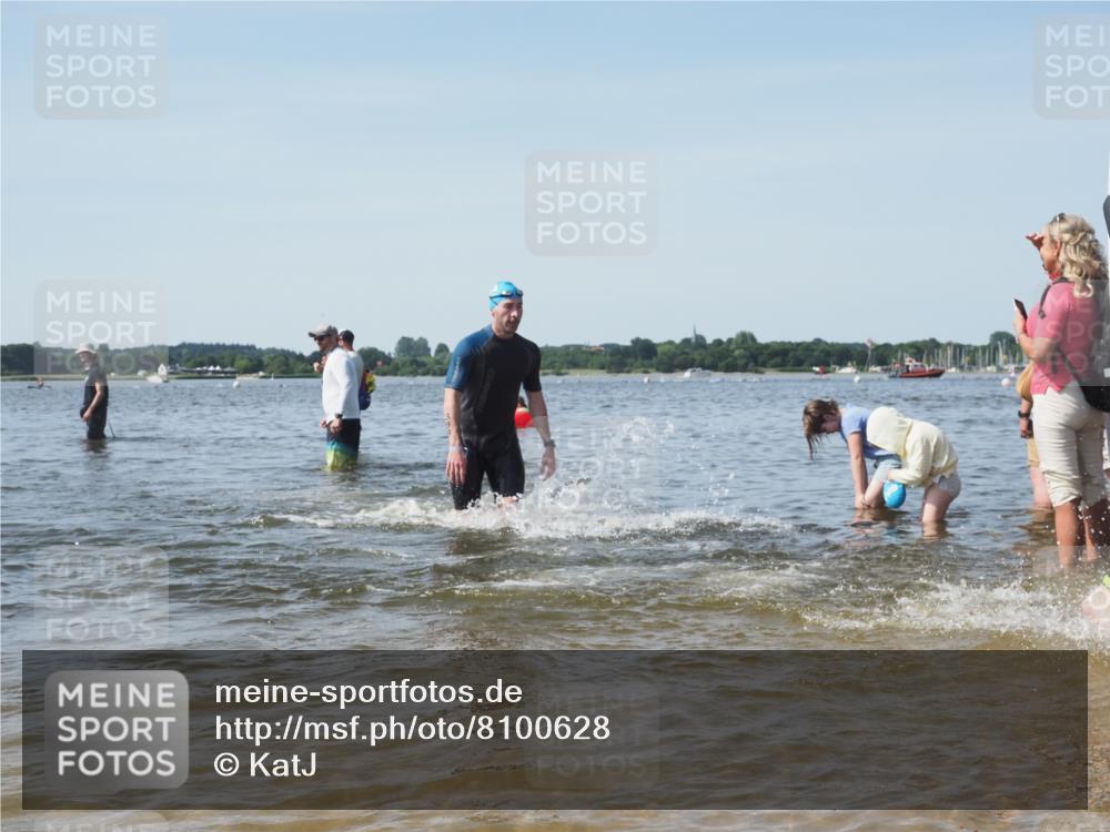 22.06.2025 - Viking Triathlon KatJ http://msf.ph/oto/8100628 22.06.2025 10:33:12 Schwimmen 28, 91, 387, 399, 608 meine-sportfotos.de
