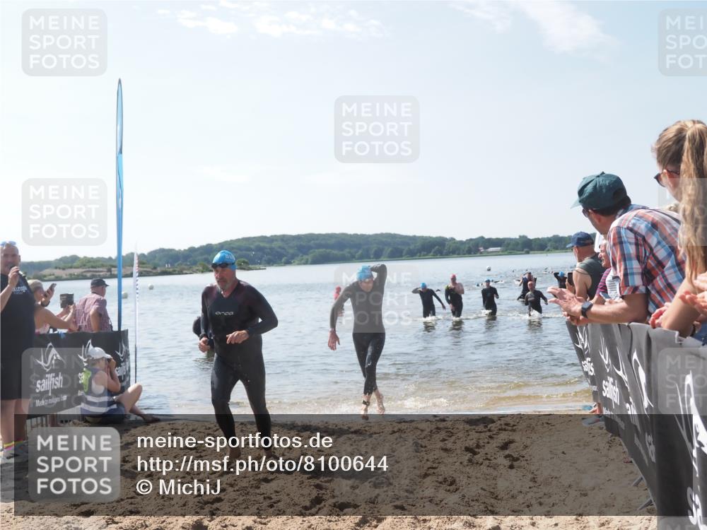 22.06.2025 - Viking Triathlon MichiJ http://msf.ph/oto/8100644 22.06.2025 10:44:53 Schwimmen 18, 39, 168, 440, 446, 638, 653 meine-sportfotos.de