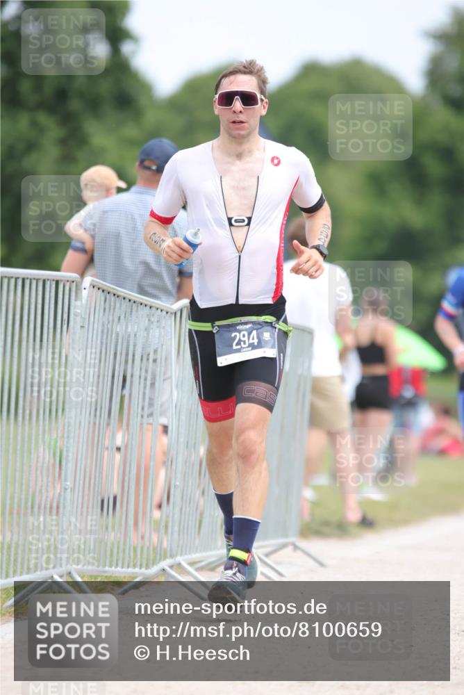22.06.2025 - Viking Triathlon H.Heesch http://msf.ph/oto/8100659 22.06.2025 13:34:25 Laufen 294 meine-sportfotos.de