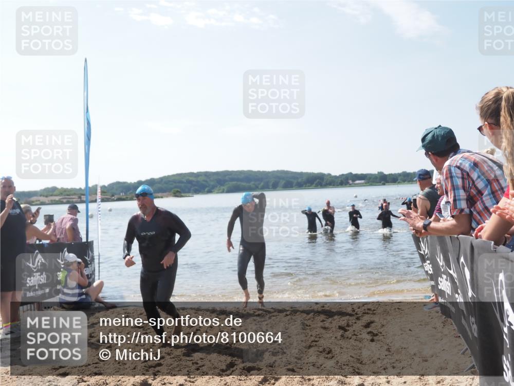 22.06.2025 - Viking Triathlon MichiJ http://msf.ph/oto/8100664 22.06.2025 10:44:53 Schwimmen 18, 39, 168, 440, 446, 638, 653 meine-sportfotos.de