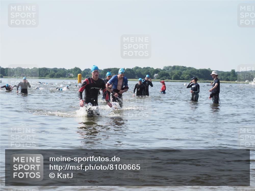 22.06.2025 - Viking Triathlon KatJ http://msf.ph/oto/8100665 22.06.2025 10:33:19 Schwimmen 28, 300, 387, 524, 608 meine-sportfotos.de