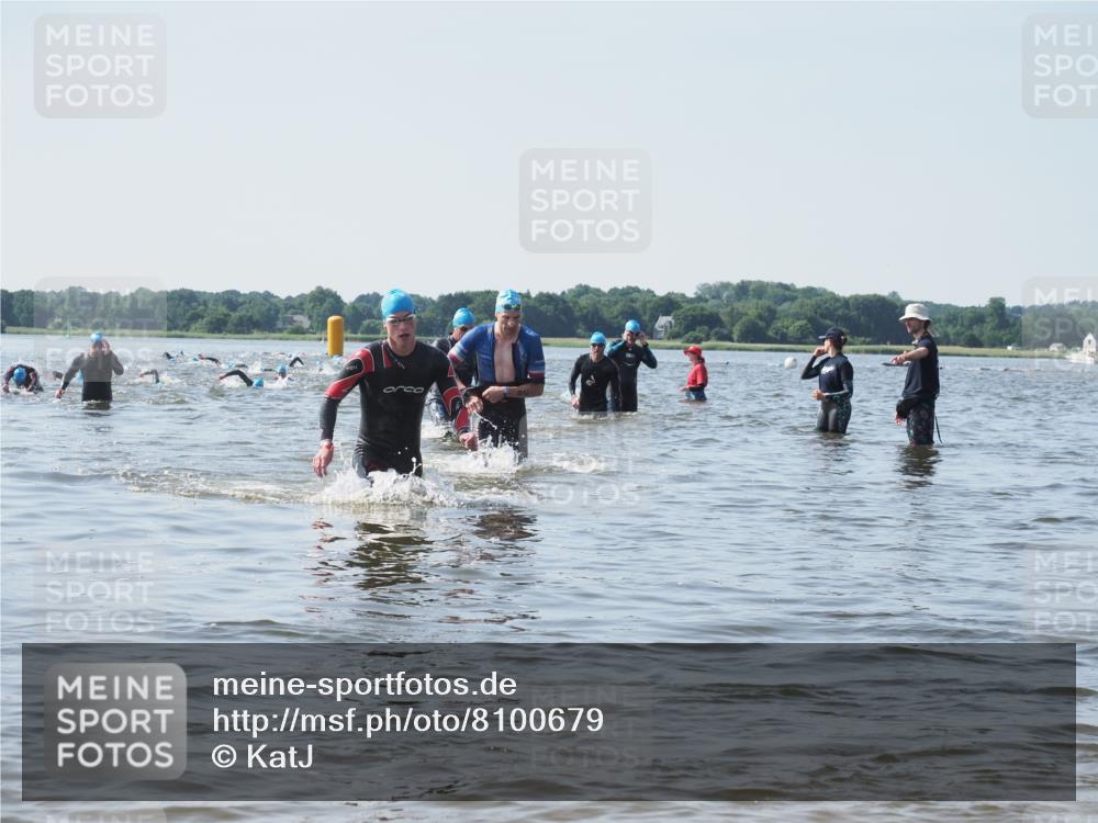22.06.2025 - Viking Triathlon KatJ http://msf.ph/oto/8100679 22.06.2025 10:33:19 Schwimmen 28, 300, 387, 524, 608 meine-sportfotos.de