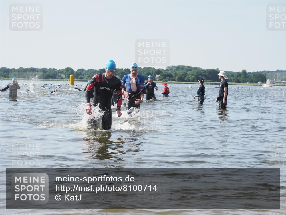 22.06.2025 - Viking Triathlon KatJ http://msf.ph/oto/8100714 22.06.2025 10:33:20 Schwimmen 28, 38, 300, 387, 524, 608 meine-sportfotos.de