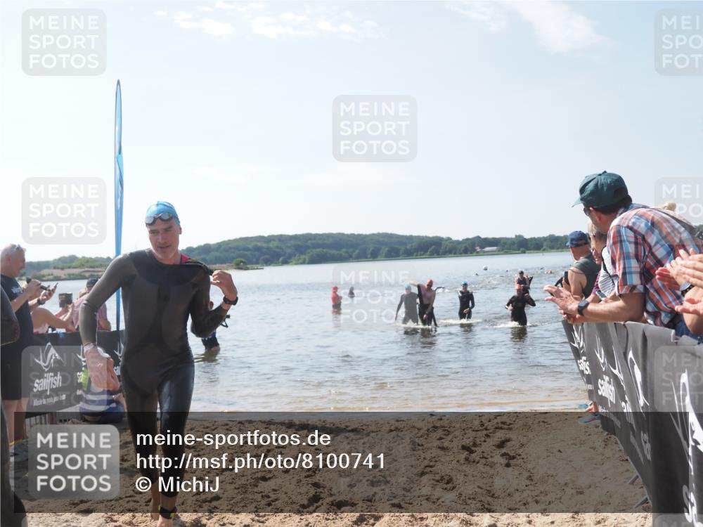22.06.2025 - Viking Triathlon MichiJ http://msf.ph/oto/8100741 22.06.2025 10:44:55 Schwimmen 39, 168, 440, 638, 653 meine-sportfotos.de