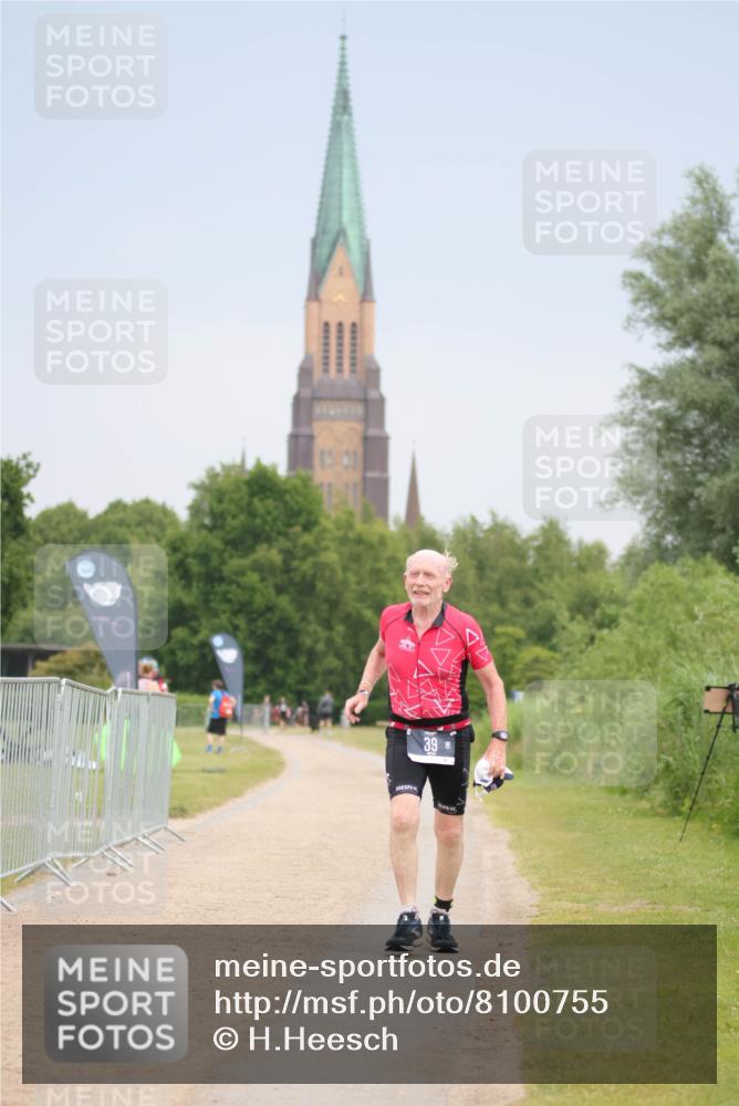 22.06.2025 - Viking Triathlon H.Heesch http://msf.ph/oto/8100755 22.06.2025 16:42:47 Laufen 39 meine-sportfotos.de