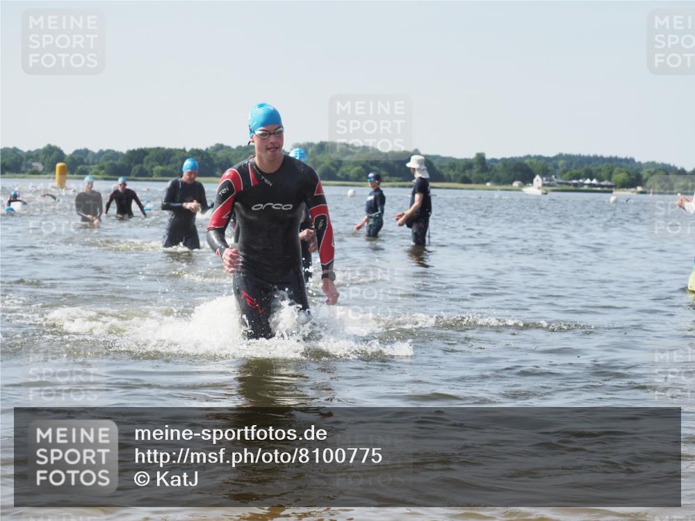 22.06.2025 - Viking Triathlon KatJ http://msf.ph/oto/8100775 22.06.2025 10:33:21 Schwimmen 28, 38, 300, 382, 387, 524, 608 meine-sportfotos.de
