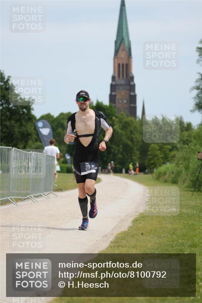 22.06.2025 - Viking Triathlon H.Heesch http://msf.ph/oto/8100792 22.06.2025 12:54:24 Laufen 310 meine-sportfotos.de