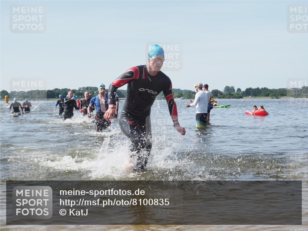 22.06.2025 - Viking Triathlon KatJ http://msf.ph/oto/8100835 22.06.2025 10:33:23 Schwimmen 28, 38, 300, 382, 387, 522, 524, 608 meine-sportfotos.de