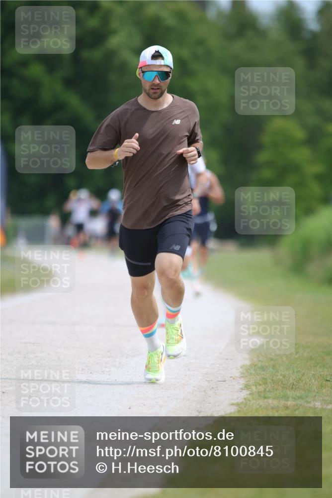22.06.2025 - Viking Triathlon H.Heesch http://msf.ph/oto/8100845 22.06.2025 12:54:46 Laufen 444, 645 meine-sportfotos.de
