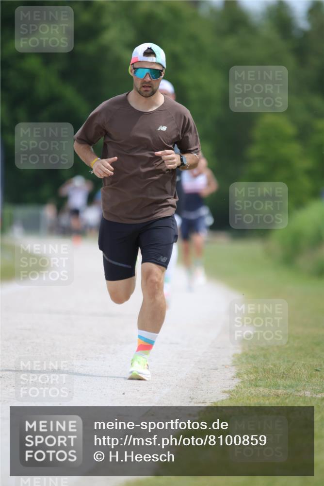 22.06.2025 - Viking Triathlon H.Heesch http://msf.ph/oto/8100859 22.06.2025 12:54:47 Laufen 444, 645 meine-sportfotos.de