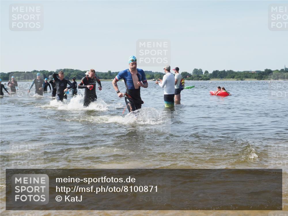 22.06.2025 - Viking Triathlon KatJ http://msf.ph/oto/8100871 22.06.2025 10:33:24 Schwimmen 28, 38, 300, 382, 387, 522, 524, 608 meine-sportfotos.de
