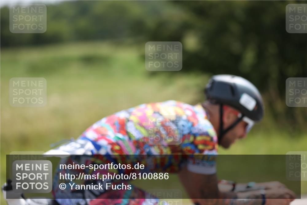 22.06.2025 - Viking Triathlon Yannick Fuchs http://msf.ph/oto/8100886 22.06.2025 12:04:14 Radfahren 38, 333, 517, 524, 650 meine-sportfotos.de