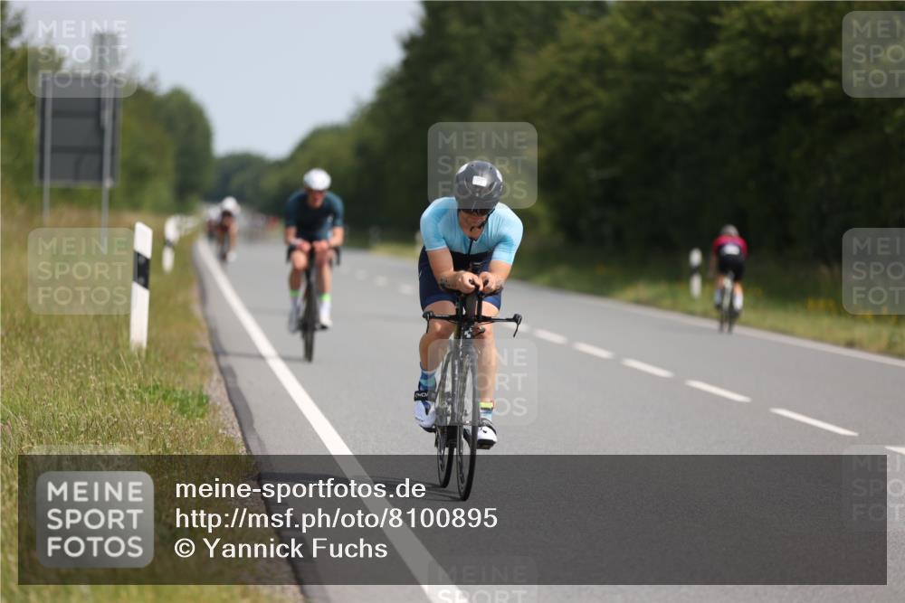 22.06.2025 - Viking Triathlon Yannick Fuchs http://msf.ph/oto/8100895 22.06.2025 11:25:27 Radfahren 9, 90, 185, 195, 198, 228, 384, 390, 401, 500, 534 meine-sportfotos.de