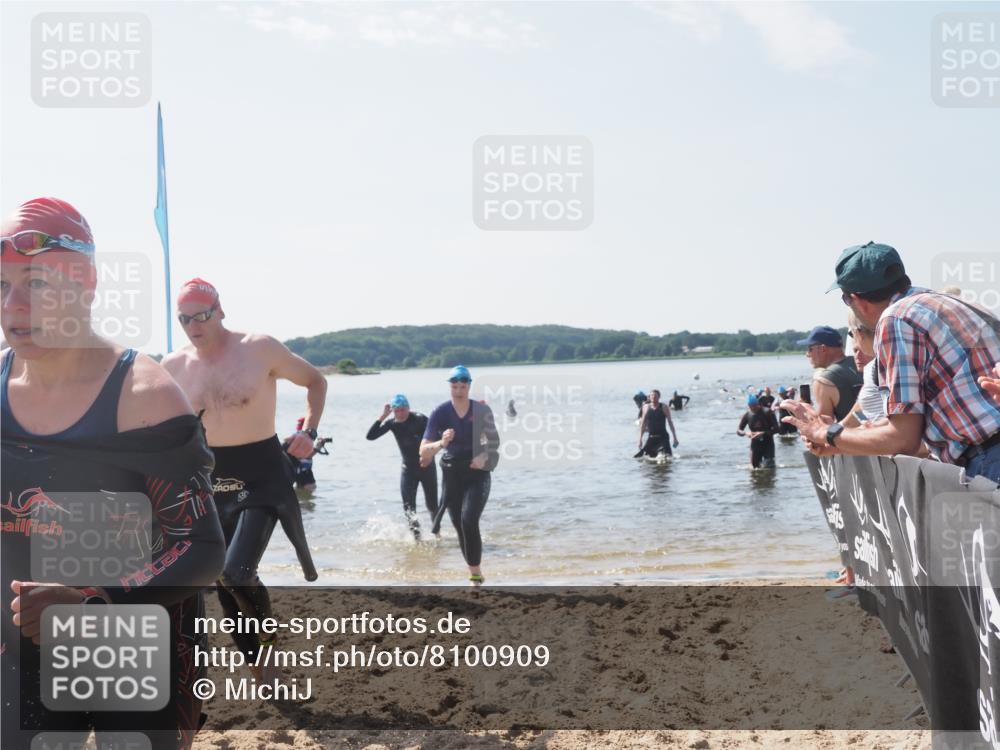 22.06.2025 - Viking Triathlon MichiJ http://msf.ph/oto/8100909 22.06.2025 10:45:07 Schwimmen 39, 168, 346, 493, 503, 638 meine-sportfotos.de