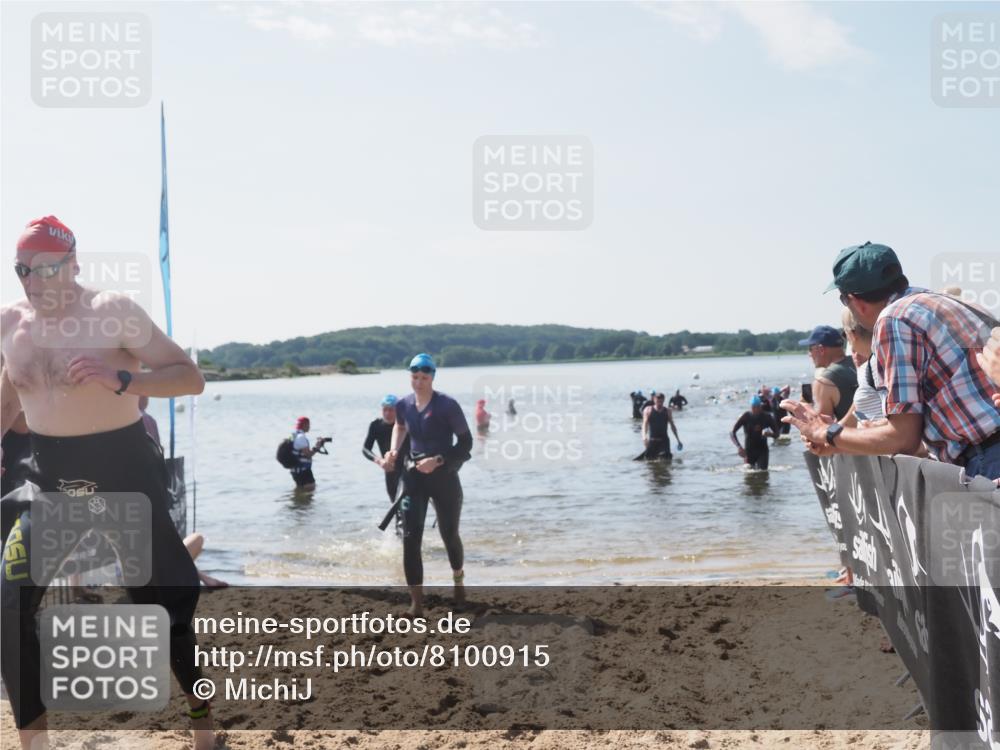 22.06.2025 - Viking Triathlon MichiJ http://msf.ph/oto/8100915 22.06.2025 10:45:07 Schwimmen 39, 168, 346, 493, 503, 638 meine-sportfotos.de