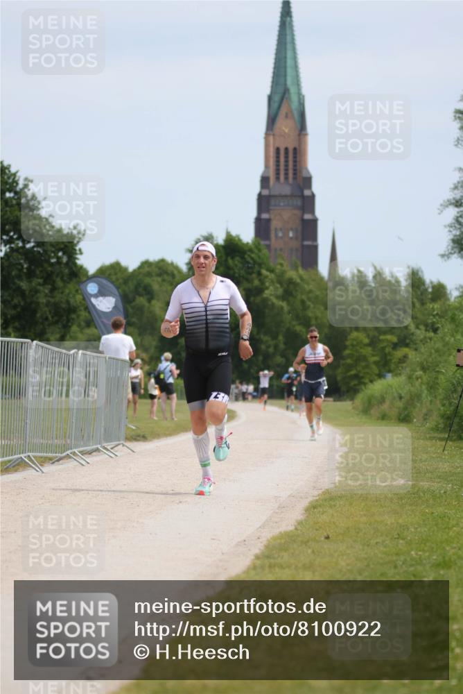 22.06.2025 - Viking Triathlon H.Heesch http://msf.ph/oto/8100922 22.06.2025 12:54:51 Laufen 340, 444, 645 meine-sportfotos.de