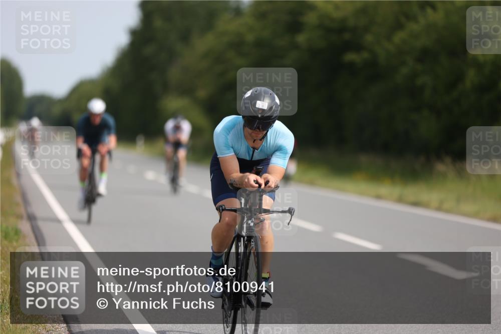 22.06.2025 - Viking Triathlon Yannick Fuchs http://msf.ph/oto/8100941 22.06.2025 11:25:27 Radfahren 9, 90, 185, 195, 198, 228, 384, 390, 401, 500, 534 meine-sportfotos.de