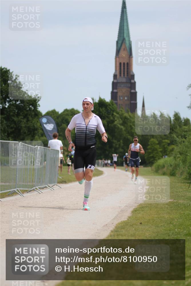 22.06.2025 - Viking Triathlon H.Heesch http://msf.ph/oto/8100950 22.06.2025 12:54:51 Laufen 340, 444, 645 meine-sportfotos.de