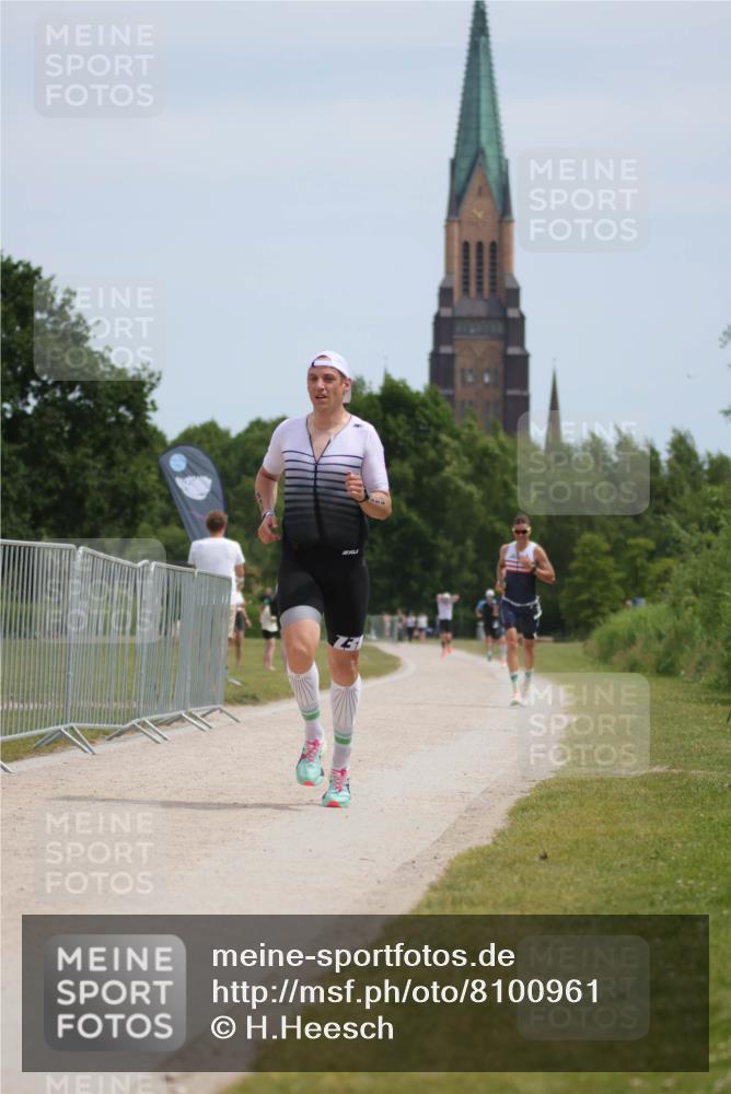 22.06.2025 - Viking Triathlon H.Heesch http://msf.ph/oto/8100961 22.06.2025 12:54:51 Laufen 340, 444, 645 meine-sportfotos.de