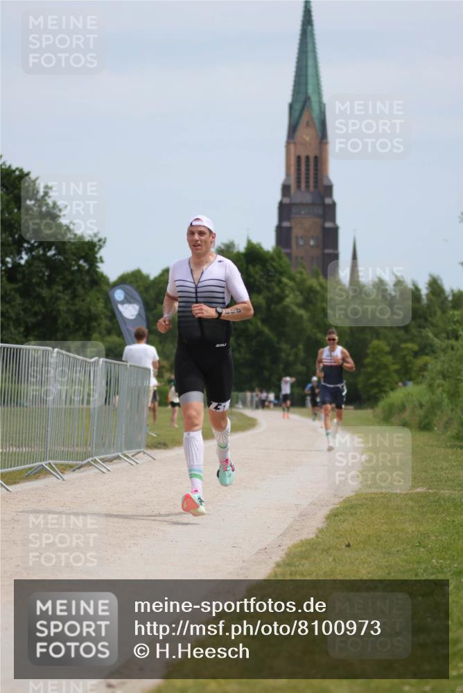 22.06.2025 - Viking Triathlon H.Heesch http://msf.ph/oto/8100973 22.06.2025 12:54:51 Laufen 340, 444, 645 meine-sportfotos.de