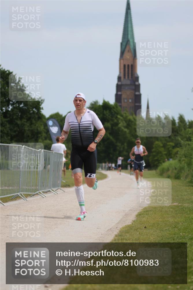 22.06.2025 - Viking Triathlon H.Heesch http://msf.ph/oto/8100983 22.06.2025 12:54:51 Laufen 340, 444, 645 meine-sportfotos.de