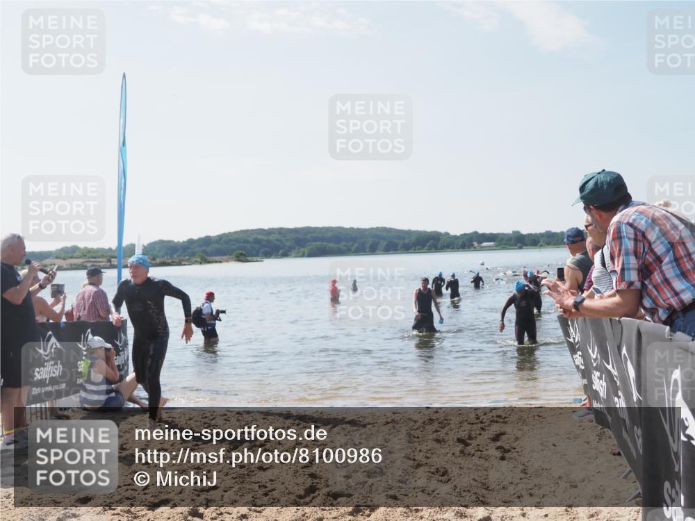 22.06.2025 - Viking Triathlon MichiJ http://msf.ph/oto/8100986 22.06.2025 10:45:10 Schwimmen 39, 68, 346, 493, 503 meine-sportfotos.de