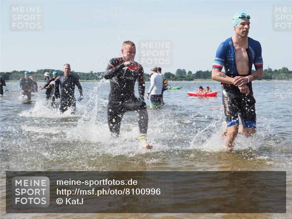 22.06.2025 - Viking Triathlon KatJ http://msf.ph/oto/8100996 22.06.2025 10:33:27 Schwimmen 28, 38, 300, 382, 522, 524, 608 meine-sportfotos.de