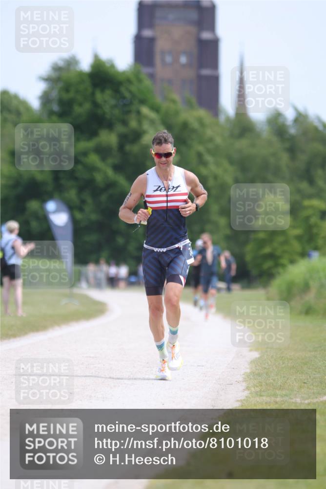 22.06.2025 - Viking Triathlon H.Heesch http://msf.ph/oto/8101018 22.06.2025 12:54:54 Laufen 340, 444 meine-sportfotos.de