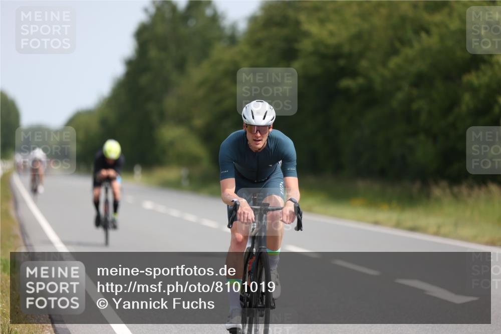 22.06.2025 - Viking Triathlon Yannick Fuchs http://msf.ph/oto/8101019 22.06.2025 11:25:29 Radfahren 9, 90, 185, 195, 198, 228, 384, 390, 401, 500, 534 meine-sportfotos.de